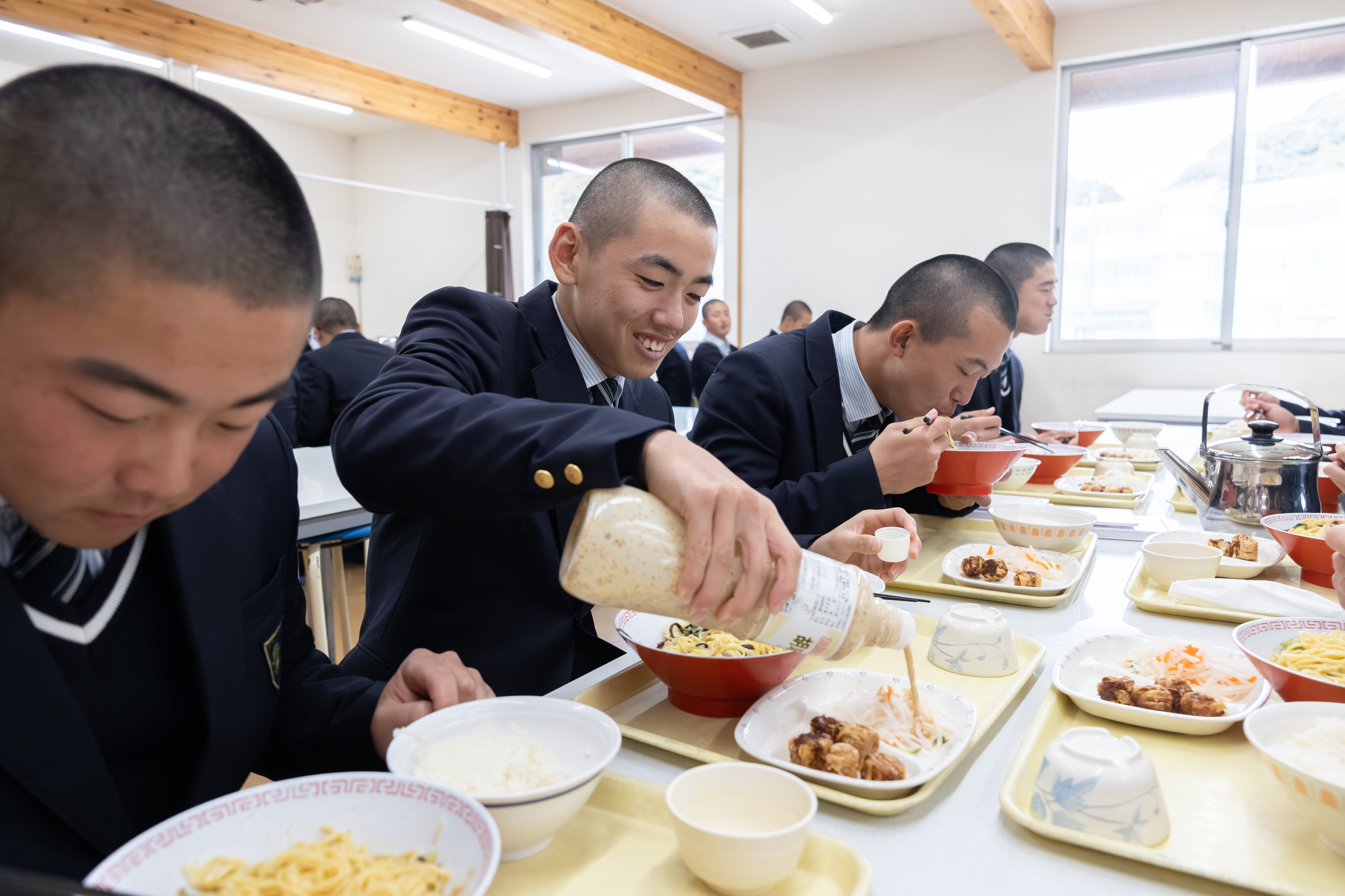 昼食の様子